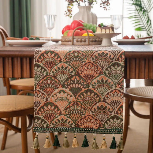 Chemin de table vert floral champetre avec pompons