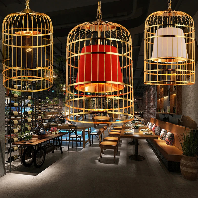 suspension vintage industrielle en fer doré pour bar ou loft - vue 4 sur 15