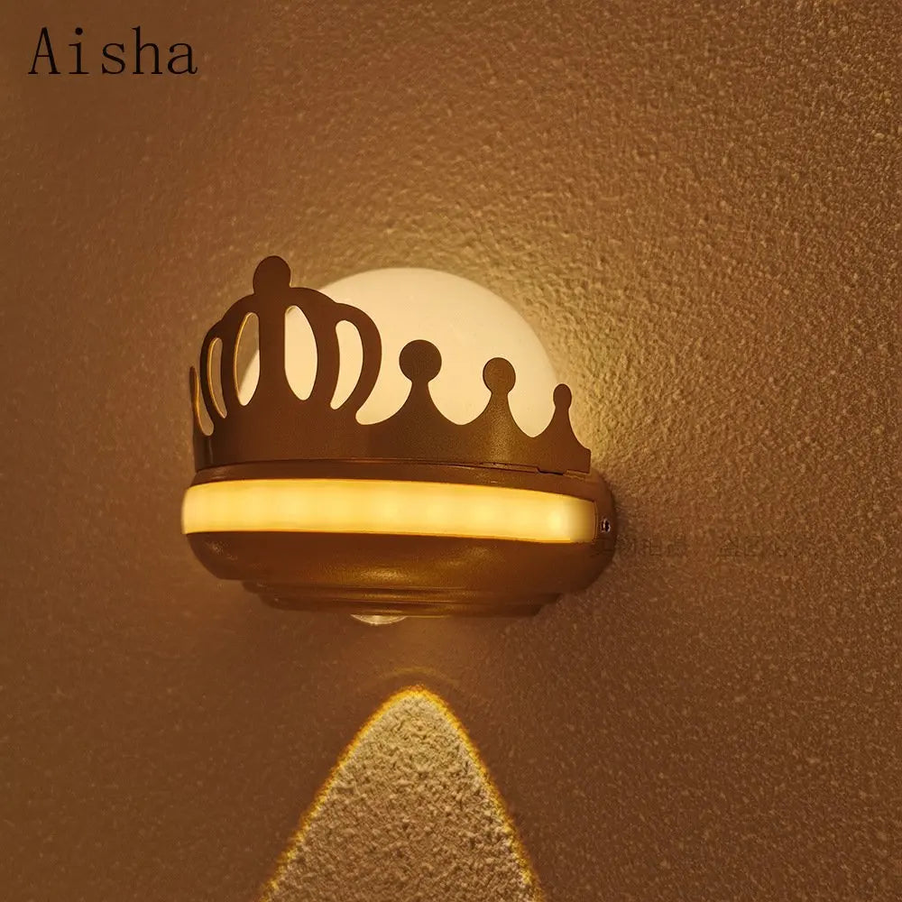 2023 New Crown Wall Lamp LED Outdoor Waterproof Wall Light IP65 Staircase Wall Lamp Children's Bedroom Wall Decoration Sconces - vue 2 sur 7