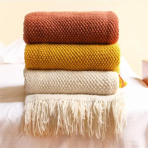 plaid tricot nordique doux avec pompons pour canapé - vue 3 sur 4