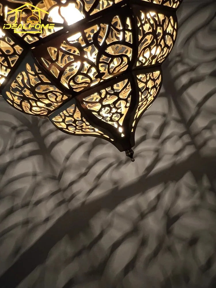 suspension rétro sculptée marocaine en style exotique - vue 5 sur 5