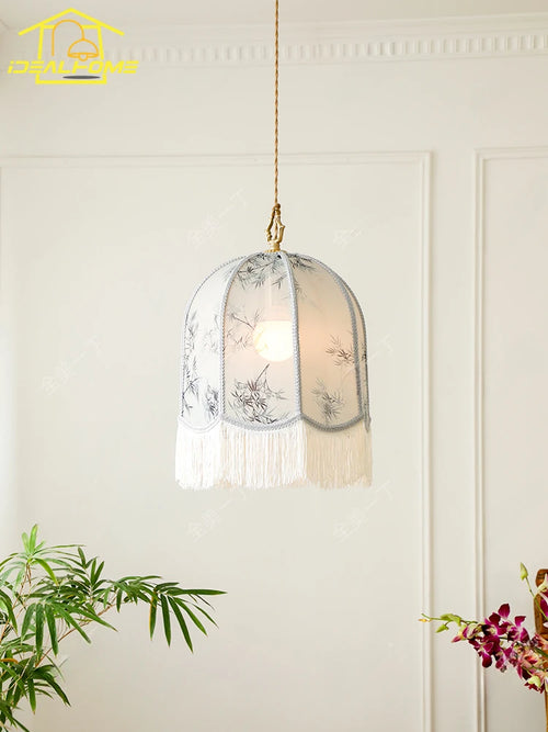 suspension en tissu avec pampilles pour ambiance décorative - vue 3 sur 11