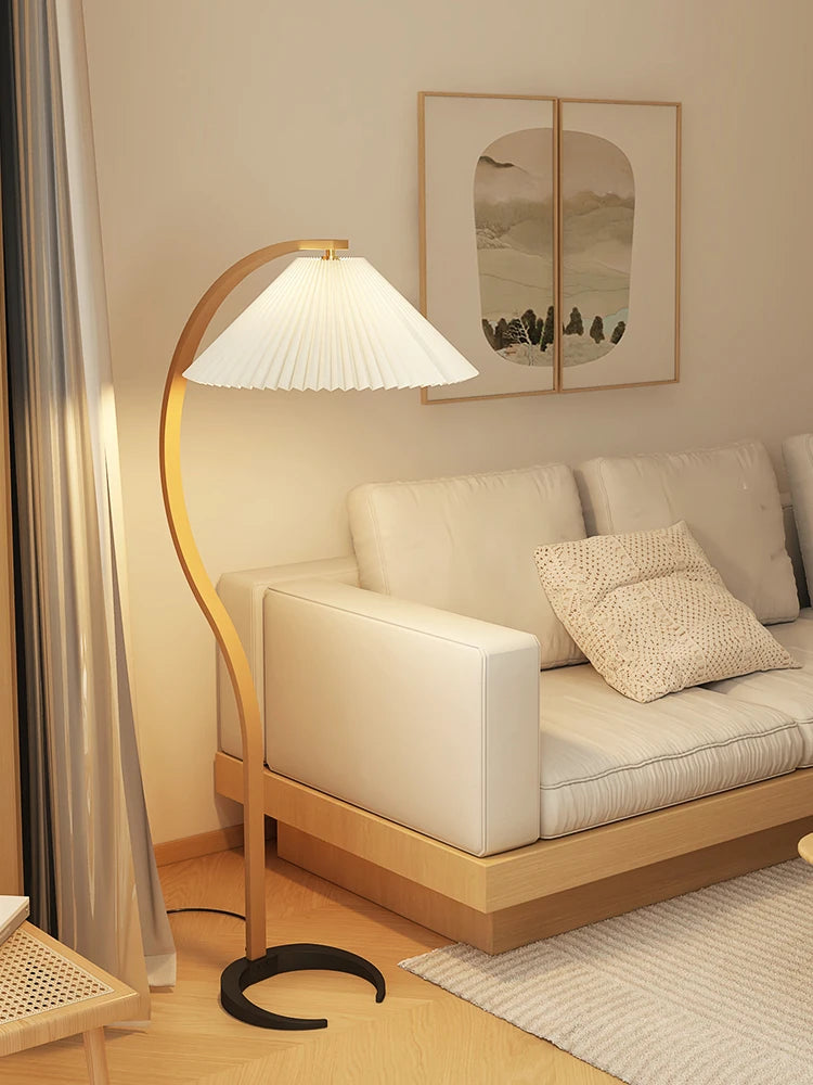 lampadaire style nordique rétro en rondins plissé français avec abat-jour en tissu - vue 6 sur 7