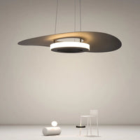 Suspension LED en métal au design nordique variable