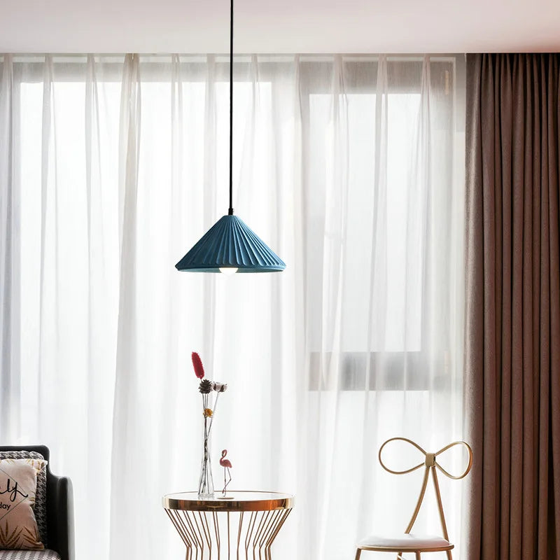 lustre led moderne en forme de chapeau pour éclairage intérieur - vue 4 sur 15