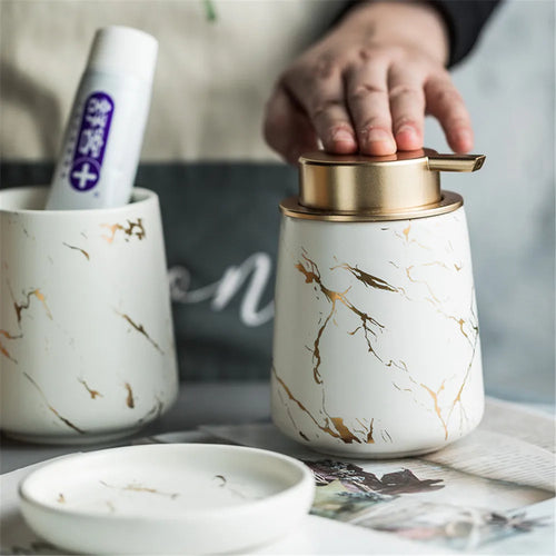 distributeur de savon en céramique et accessoires de bain complets - vue 6 sur 18