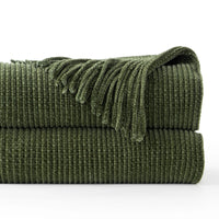 plaid maille chenille a pompons motif carreaux decoratif