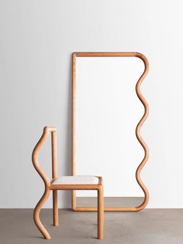 chaise rétro nordique en noyer avec coussin en laine d'agneau - vue 2 sur 7
