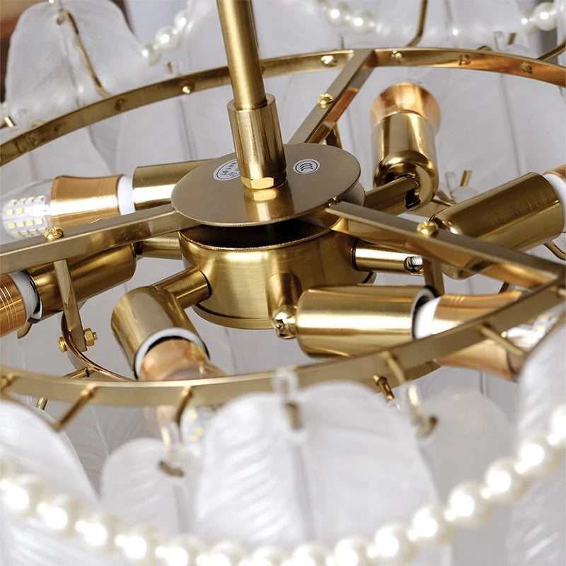 plafonnier de luxe en verre et plumes pour un éclairage décoratif intérieur - vue 5 sur 11