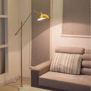 lampadaire nordique doré avec base en marbre réglable