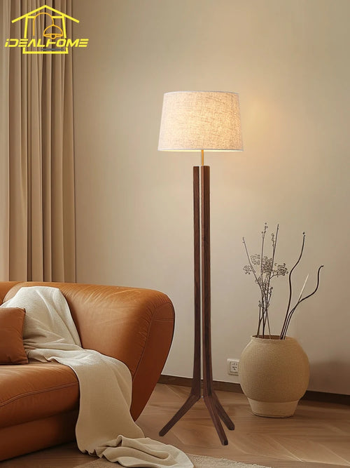 lampadaire médiéval en bois massif wabi-sabi design vintage pour intérieur - vue 4 sur 6