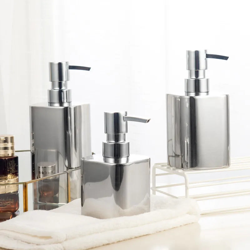 distributeur de savon en acier inoxydable pour salle de bain et accessoires - vue 3 sur 9