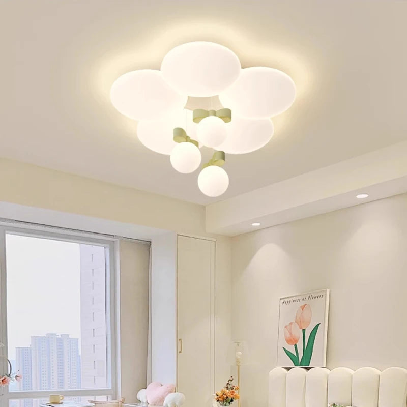 plafonnier fleuri moderne pour chambre d'enfant romantique et chaleureuse - vue 4 sur 6
