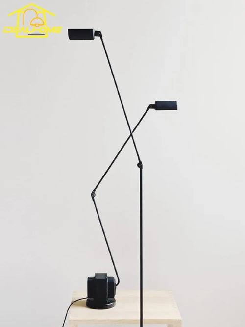 lampadaire à moteur à intensité variable design italien avec bras pivotant - vue 2 sur 16