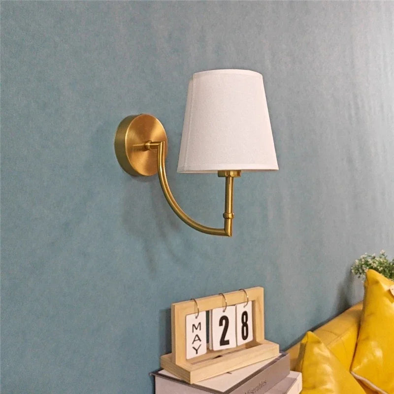 applique murale moderne nordique avec abat-jour en lin - vue 3 sur 10