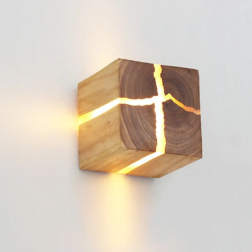 applique murale en bois et résine créative en forme de cube - vue 2 sur 9