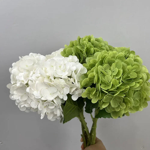 décoration de mariage fleurs artificielles hortensias et roses rouges - vue 3 sur 15