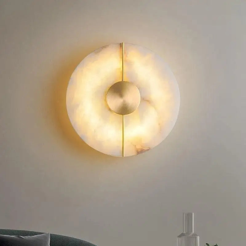 Applique murale LED ronde en marbre et cuivre doré - vue 2 sur 8