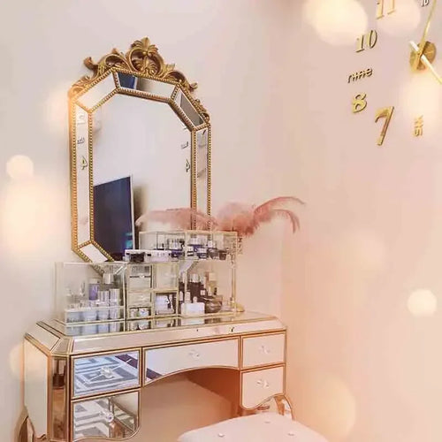 miroir décoratif suspendu nordique pour un élégant maquillage - vue 3 sur 14