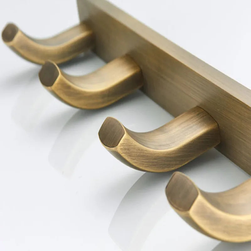 etagère en bronze avec crochets pour rangement polyvalent - vue 6 sur 7