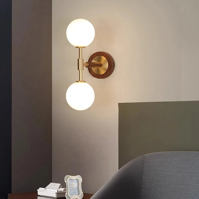 Walnut Wood Glass Sphere Brass, Wabi-sabi Simple Modern Vintage style, Wall Sconce lighting for Bedroom, Bedside, Dining Room - vue 4 sur 8