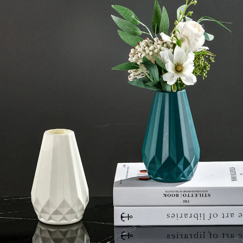 vase à fleurs en diamant style nordique moderne en plastique - vue 2 sur 9