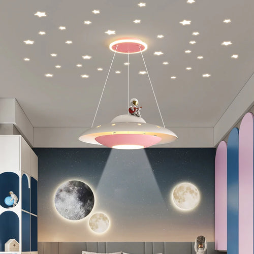 lustre créatif en forme d'ovni pour chambre d'enfant étoilé - vue 4 sur 12