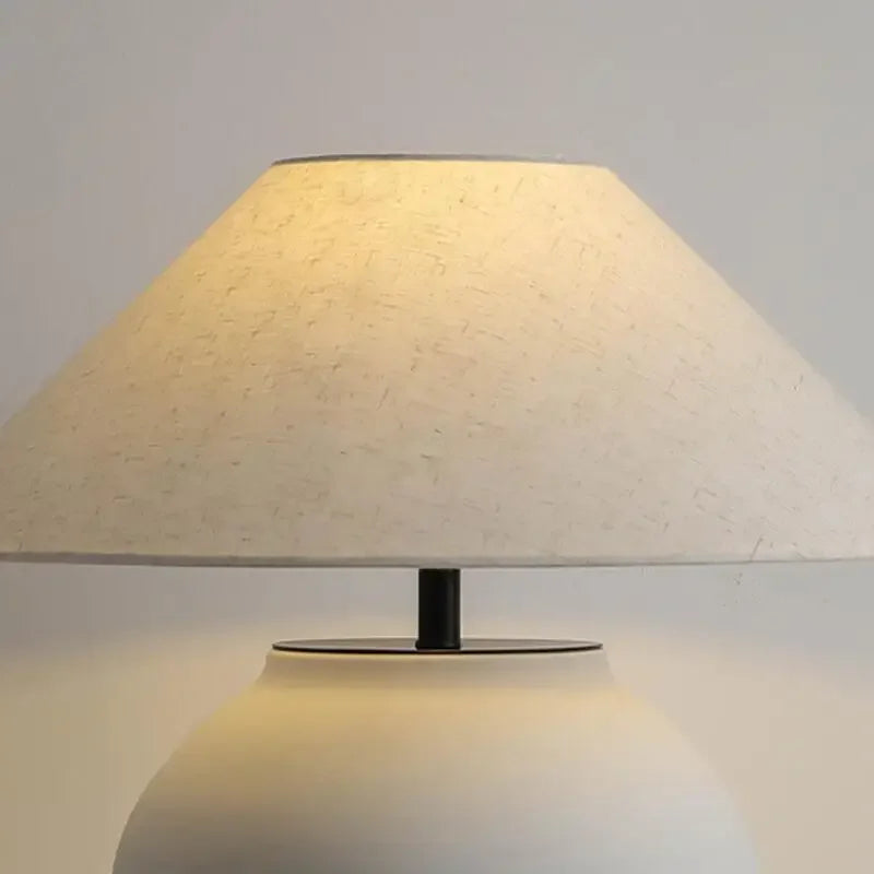 lampe à poser en céramique style wabi-sabi pour décoration intérieure - vue 5 sur 10