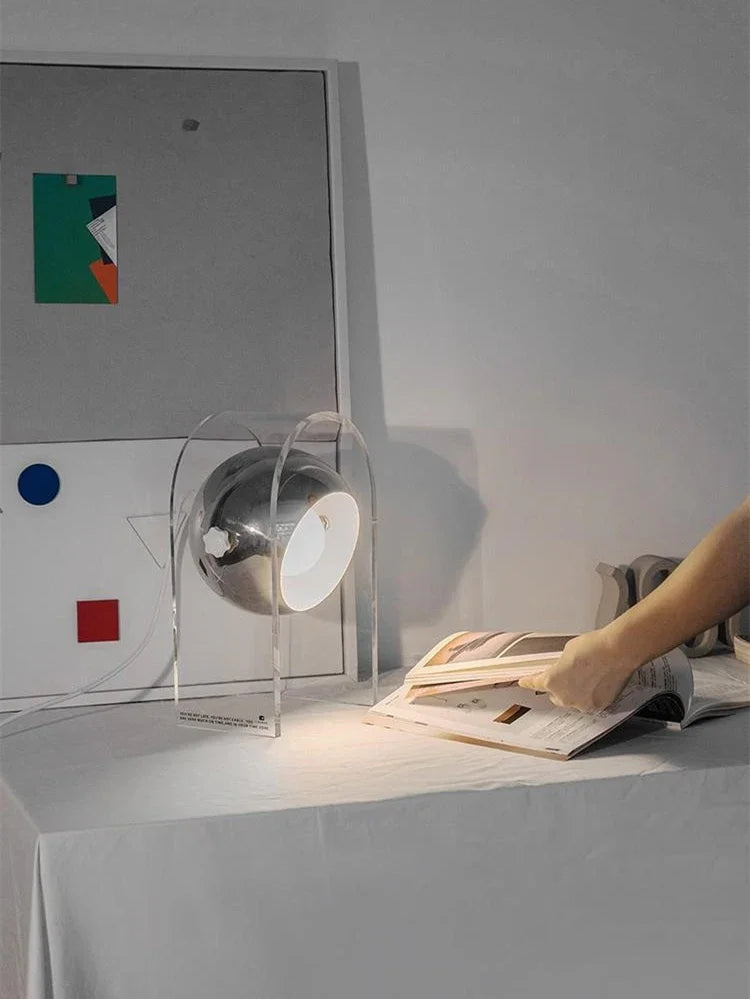 lampe de chevet design en acrylique pour intérieur moderne - vue 6 sur 7