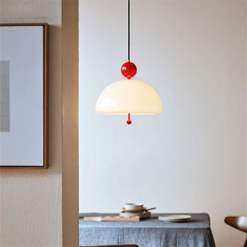 suspension bauhaus en verre blanc style médiéval pour intérieur élégant - vue 5 sur 11