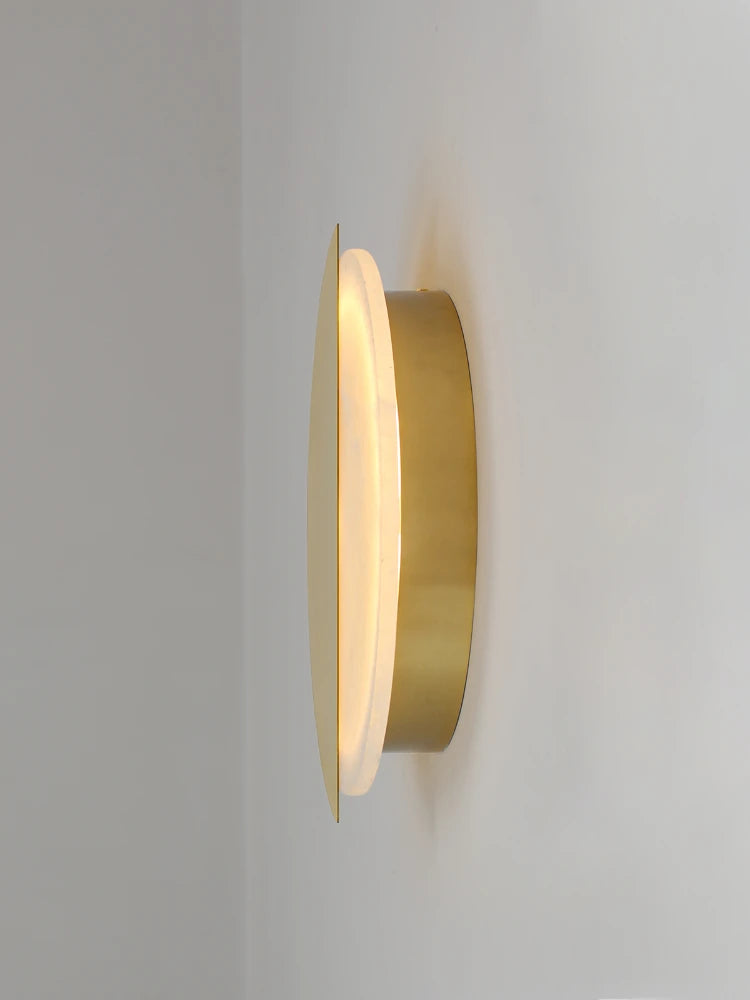 applique murale en cuivre avec lumière led élégante et moderne - vue 3 sur 6