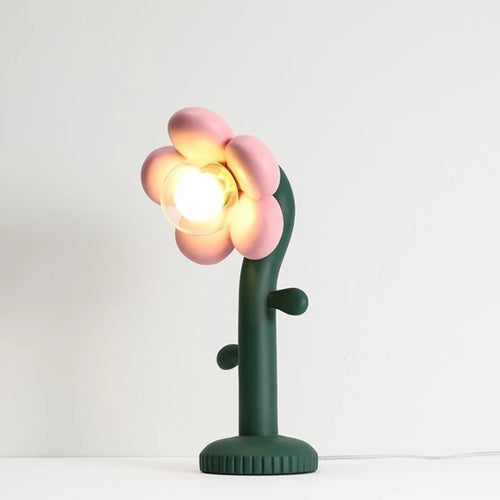 lampe à poser design en résine pour un éclairage chaleureux - vue 5 sur 8