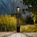 borne lumineuse led pour éclairage extérieur jardin terrasse et allée