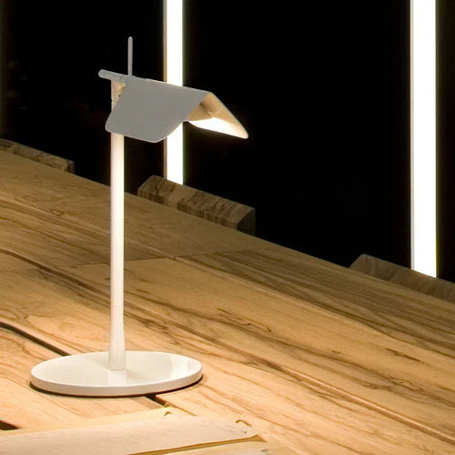 Italian Designer High Quality Table Light Desk Lamp for Bedroom Reading - vue 4 sur 8