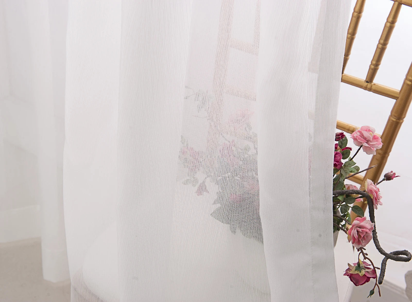 Rideau tulle transparent motifs floraux géométriques style luxe - vue 6 sur 8
