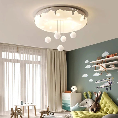 lustre créatif en forme de beignet pour chambre d'enfant - vue 3 sur 12