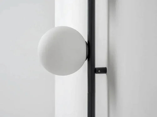 Longue applique murale Led avec prise de câble - vue 6 sur 7