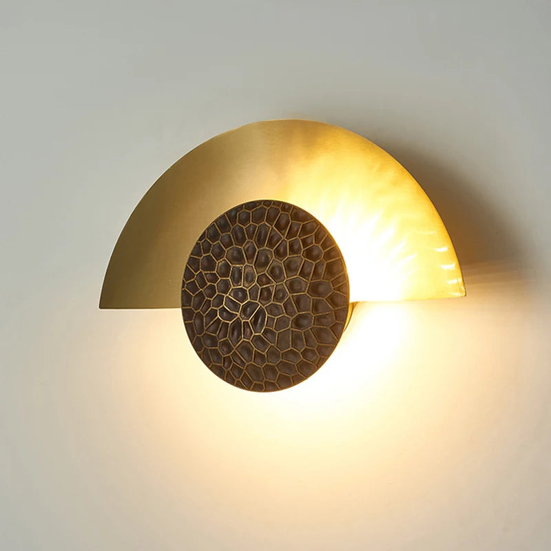 applique murale vintage en bronze et fer en forme de lune - vue 3 sur 6