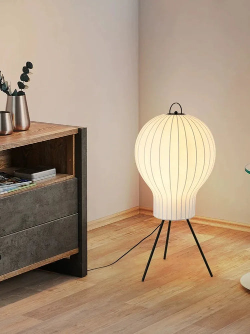 lampadaire en soie japonaise design wabi sabi pour décoration intérieure créative - vue 4 sur 8