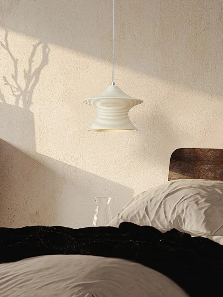 suspension moderne design nordique en résine LED pour ambiance chaleureuse - vue 5 sur 8