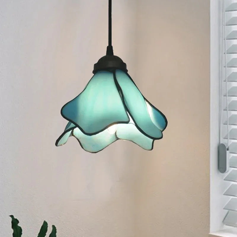 suspension vintage style tiffany pour décoration intérieure élégante