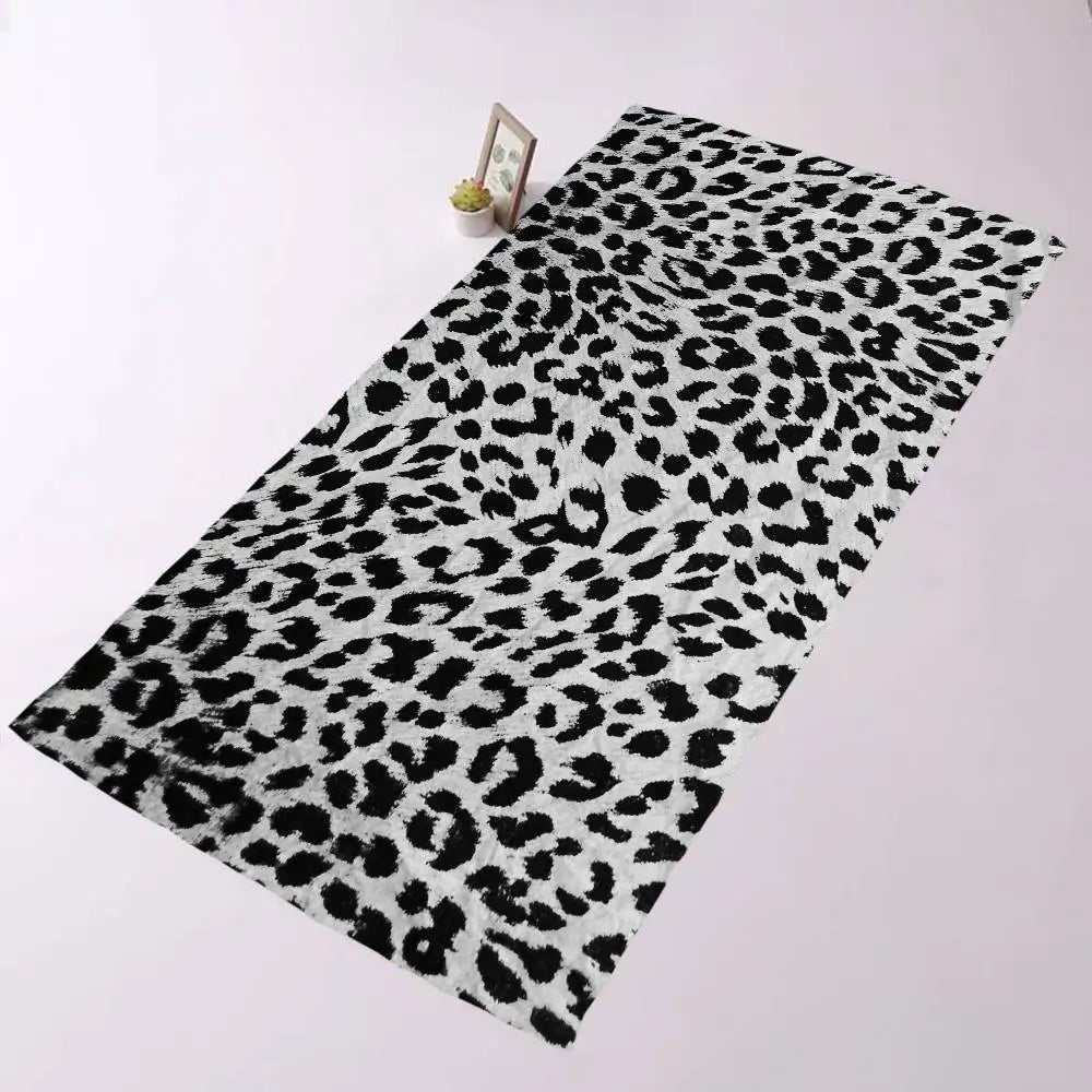 serviette de bain microfibre motif leopard vache enfant - vue 4 sur 7