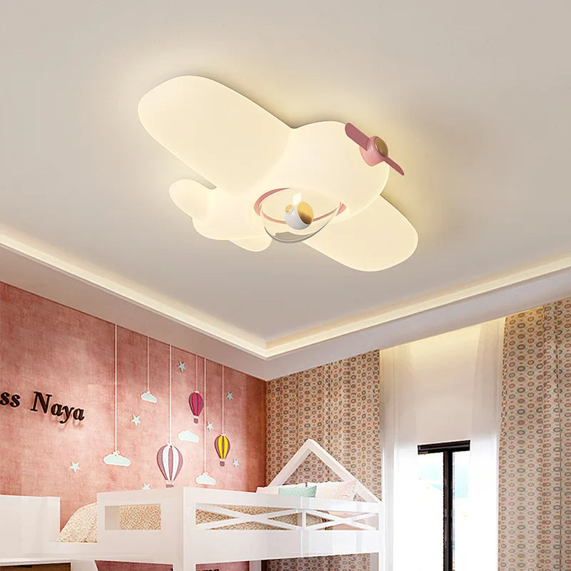 plafonnier avion mignon pour chambre d'enfant moderne et minimaliste - vue 1 sur 10