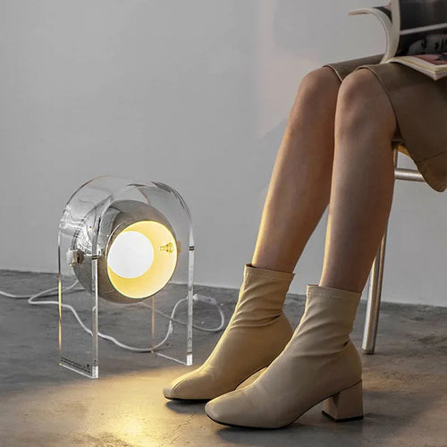 lampe de chevet design en acrylique pour intérieur moderne - vue 4 sur 7