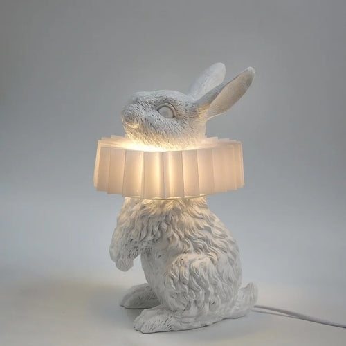 lampe de table créative en résine avec écharpe de lapin décorative - vue 4 sur 15