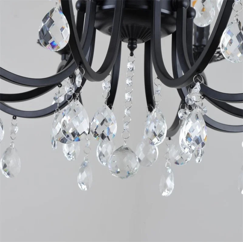 lustre en fer forgé avec suspensions en cristal pour intérieur élégant - vue 4 sur 10