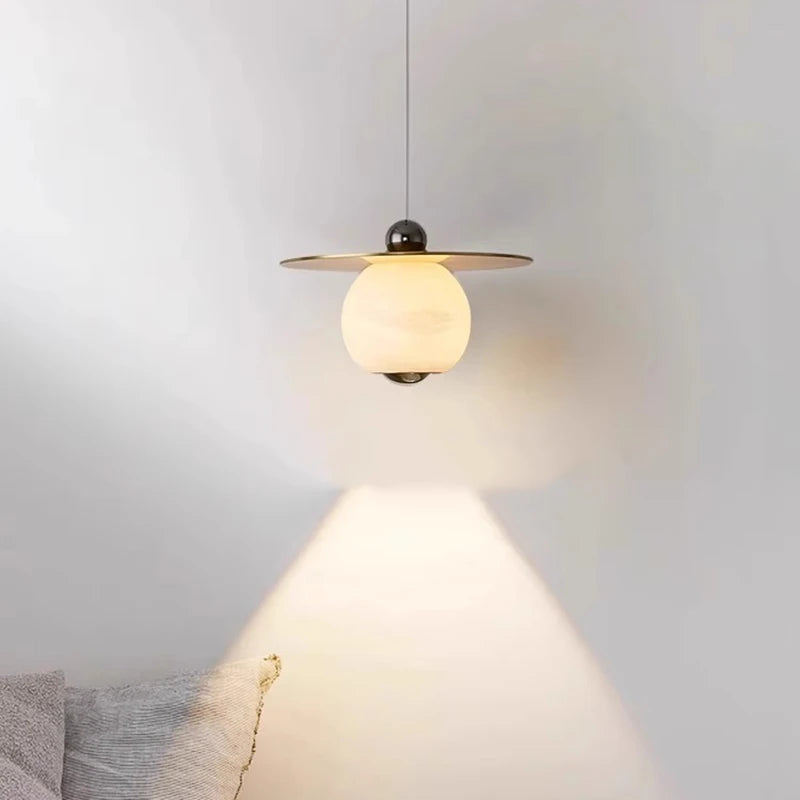 Lustre design de luxe en marbre naturel et laiton - vue 6 sur 16