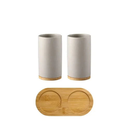 ensemble d'accessoires de salle de bain en céramique et bambou