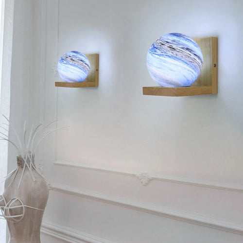 applique murale moderne en bois avec abat-jour planète led - vue 5 sur 8