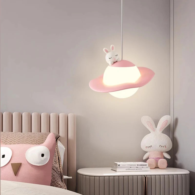 lustre mignon en forme de lapin ours et lune pour chambre d'enfant - vue 4 sur 8